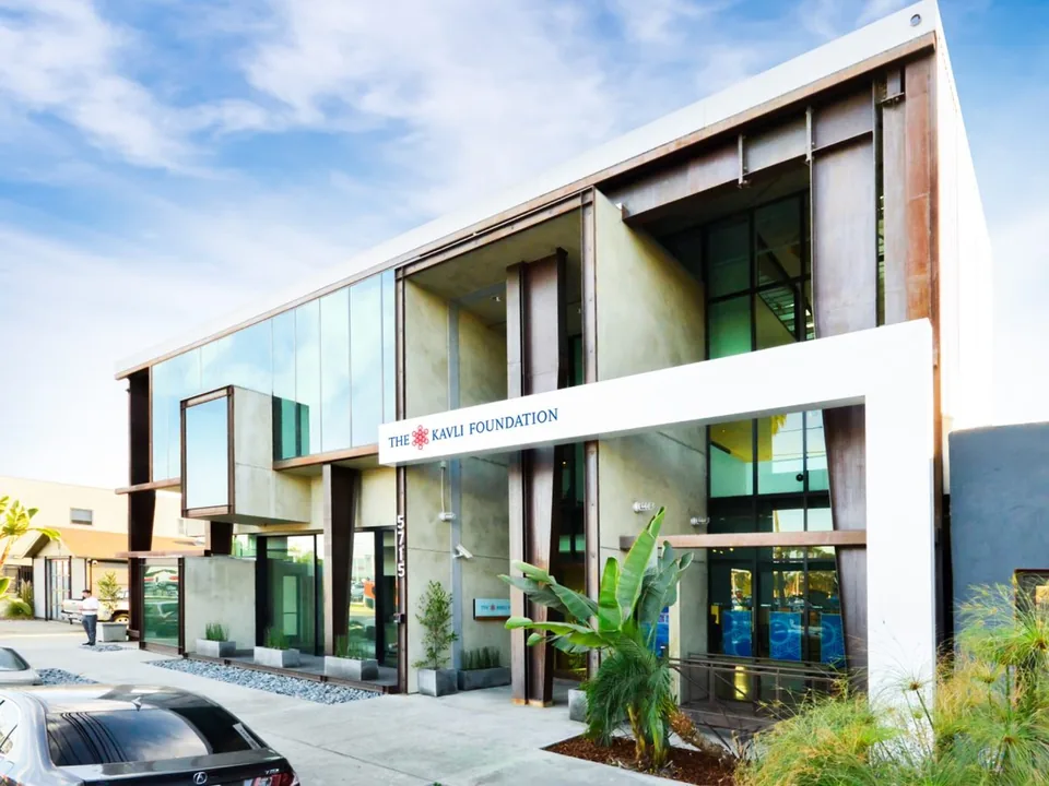 The Kavli Foundation headquarters entrance and exterior facade